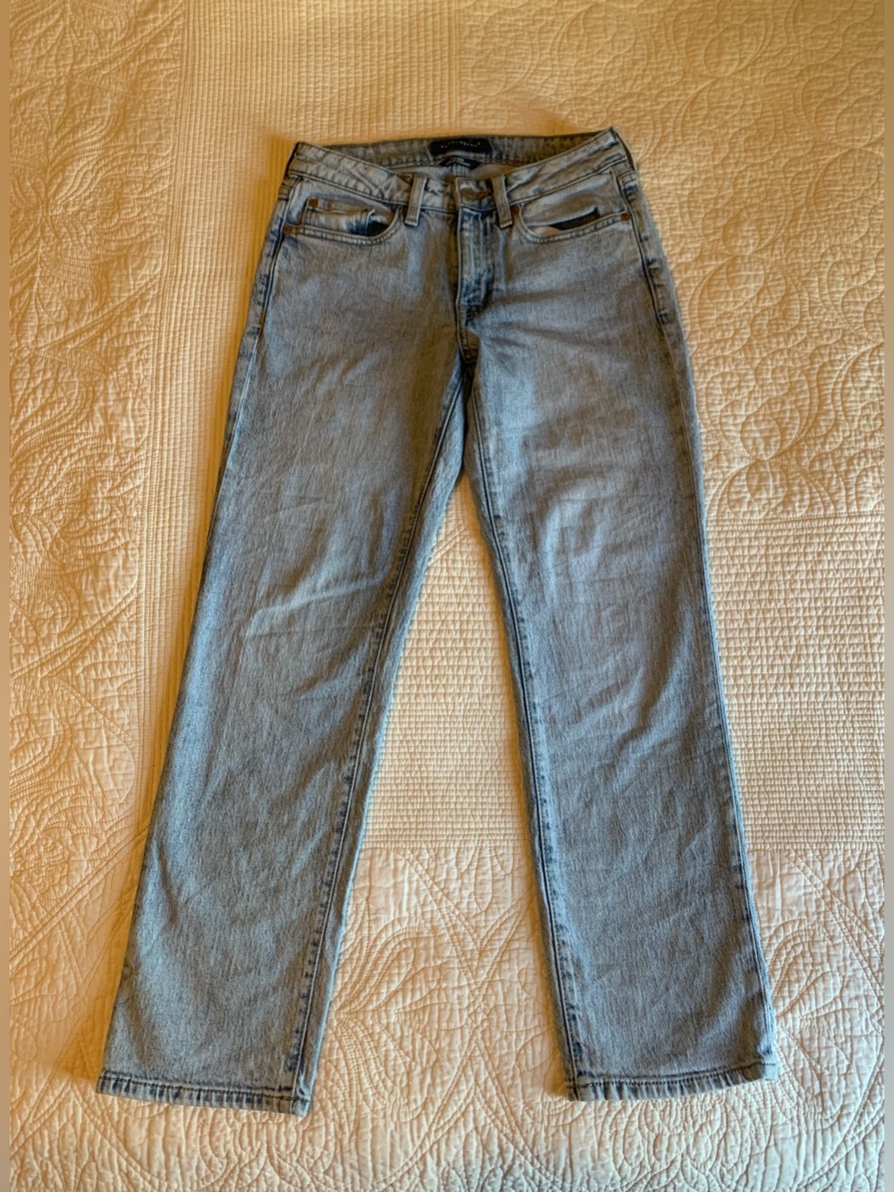 Aeropostale Mid Rise Ankle Straight Jeans